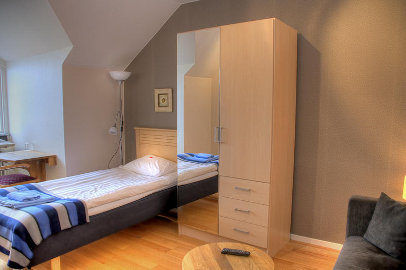 Hotel Vaennaes Vannas Bilik gambar